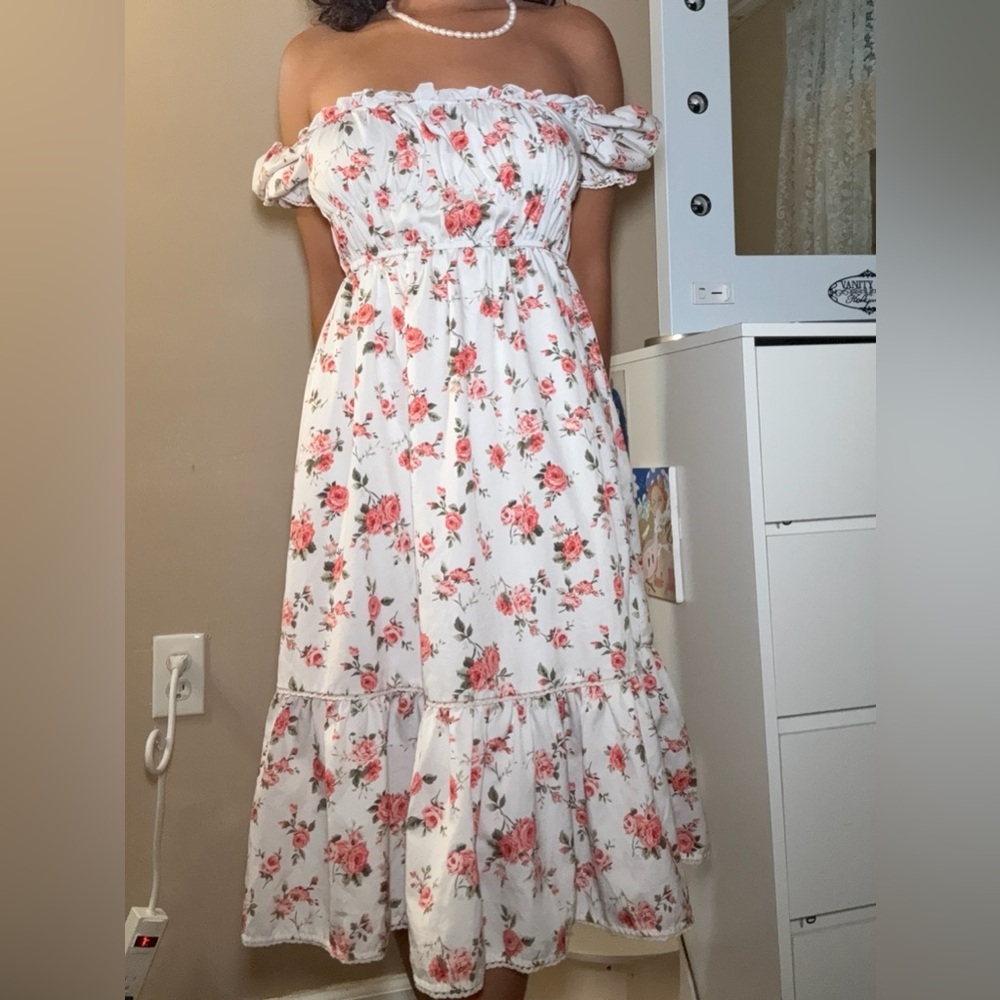 Romantic picnic dress